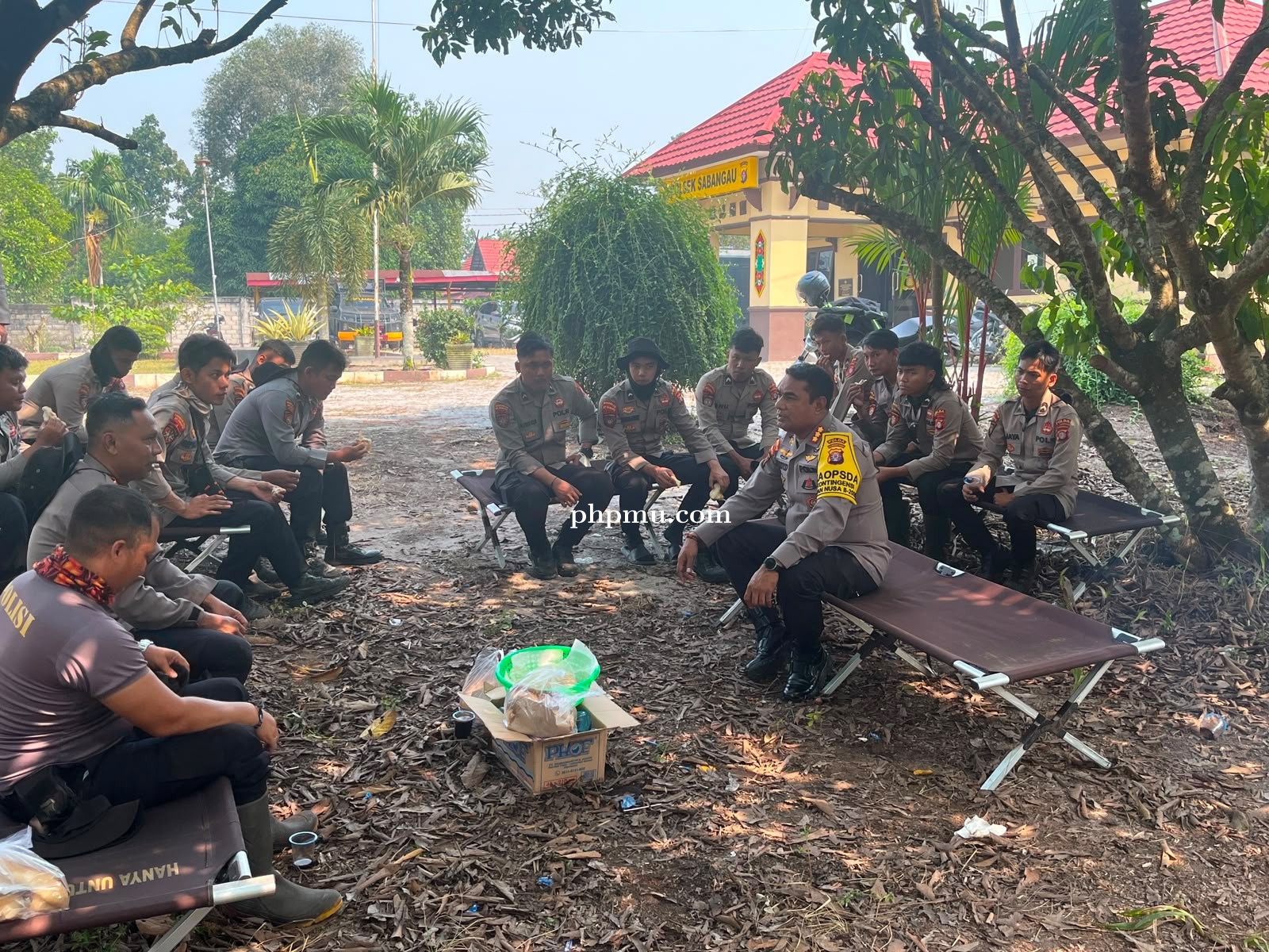 Dirsamapta Polda Kalteng Turun Langsung Motivasi Personel Padamkan Karhutla di Sebangau
