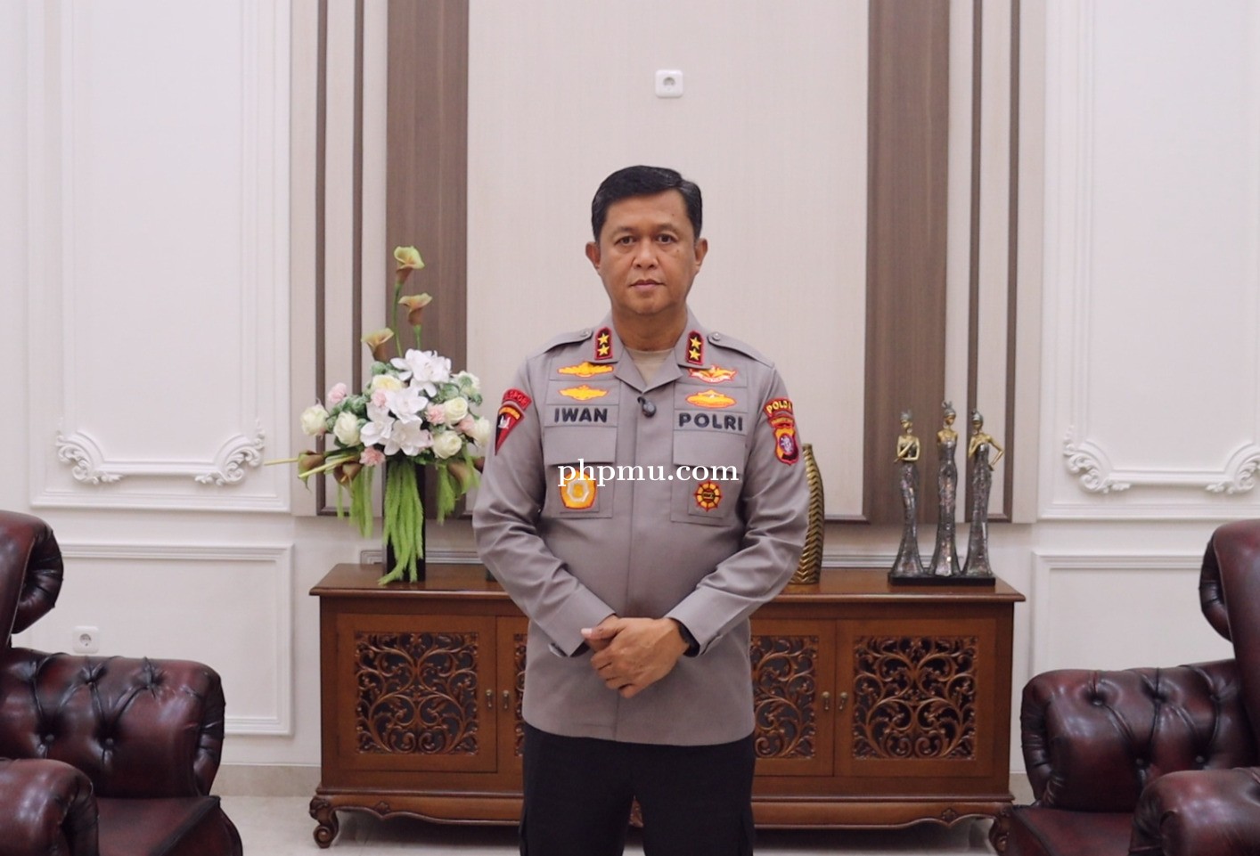 Kapolda Kalteng Ajak Masyarakat Kibarkan Merah Putih Sambut HUT ke-81 RI