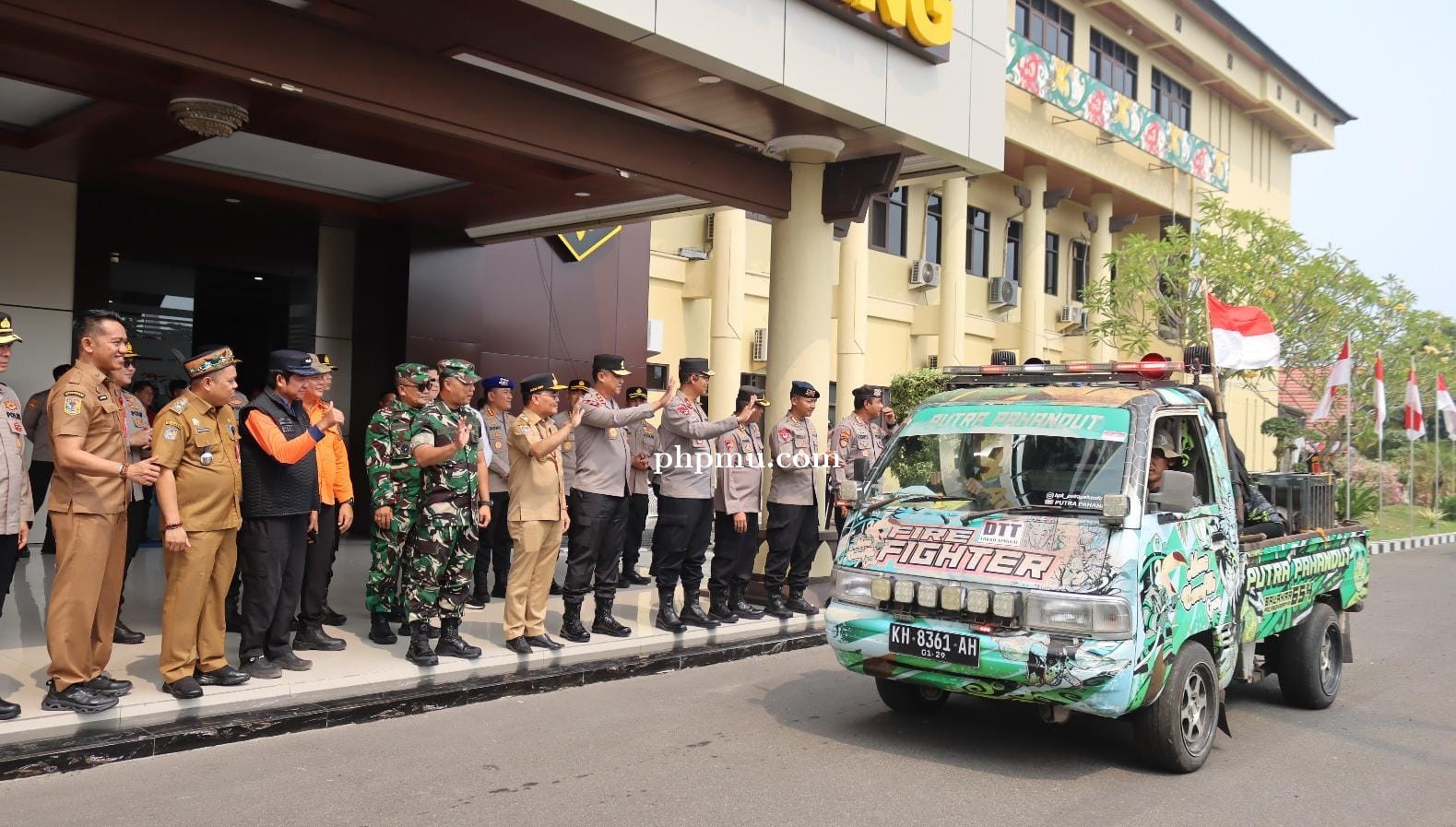 Pantang Mundur Sebelum Api Padam, Tim Pemburu Api Isen Mulang Dikerahkan Buru Karhutla