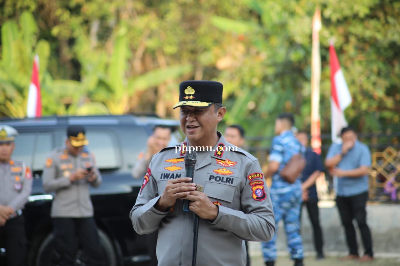 Kapolda Kalteng Dampingi Gubernur Resmikan SD Islam di Kotawaringin Barat