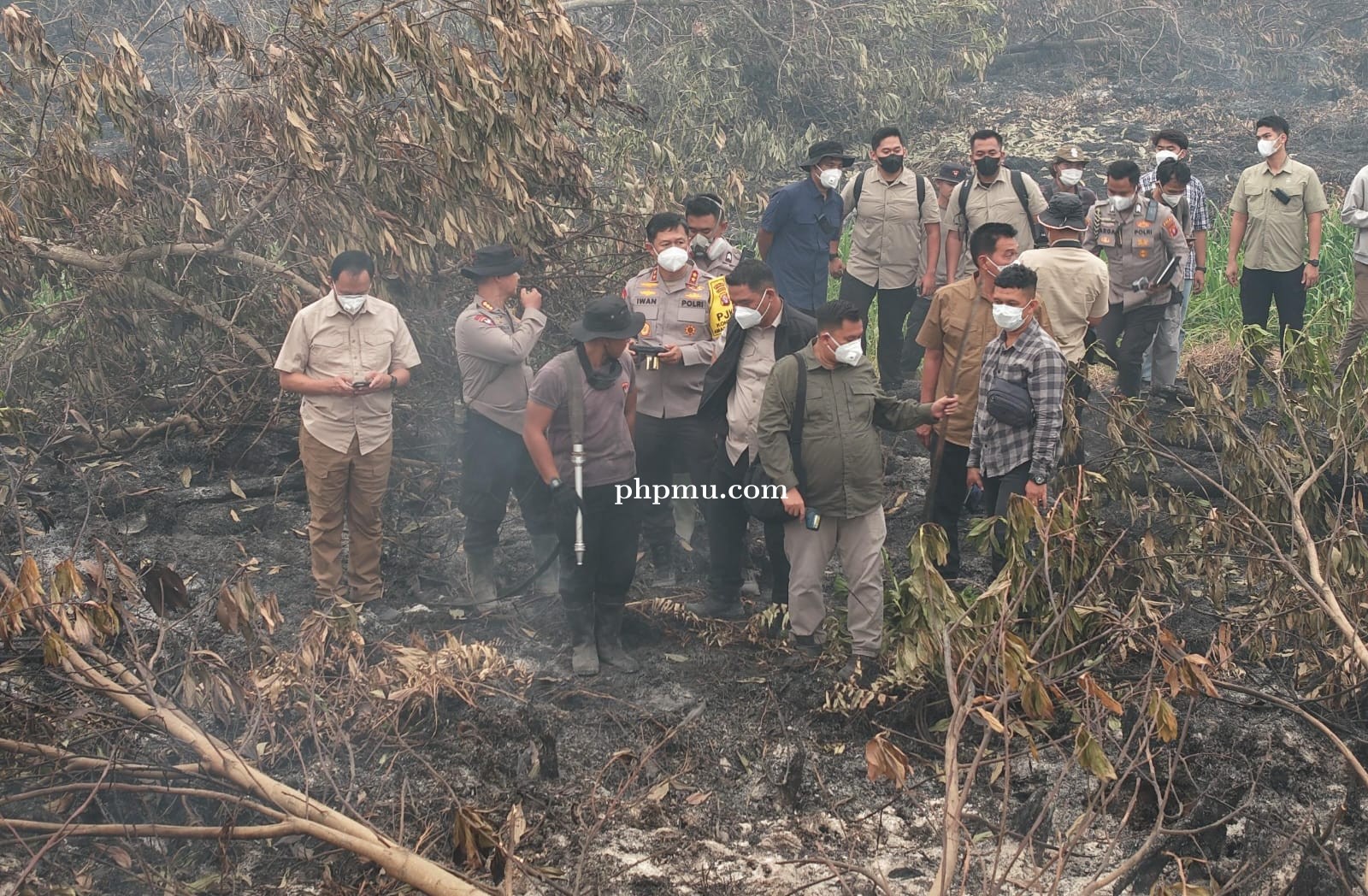 Polda Kalteng Gunakan X-Fire Aslog Mabes Polri untuk Padamkan Bara Karhutla di Lahan Gambut