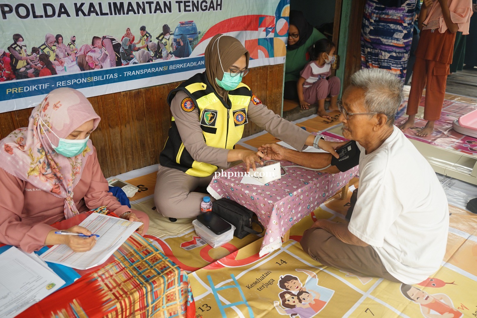 Posyandu Keliling Rutin, Wujud Komitmen Rumkit Bhayangkara Tingkatkan Derajat Kesehatan Masyarakat